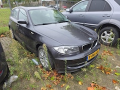 BMW 1-serie - 116i Tik in de motor, loopt nog wel