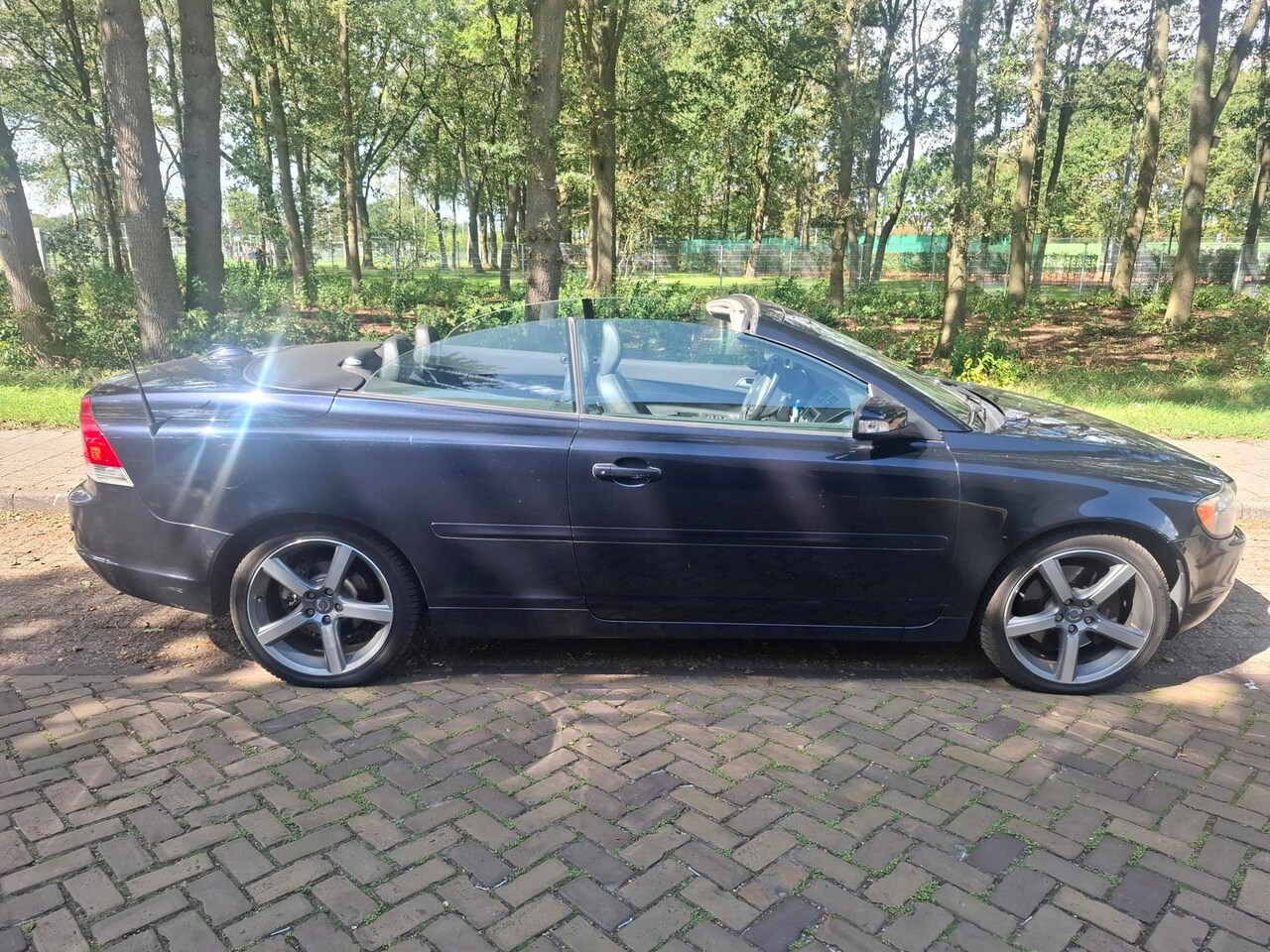 Volvo C70 Convertible - 2.4 Kinetic 2.4 Kinetic - AutoWereld.nl