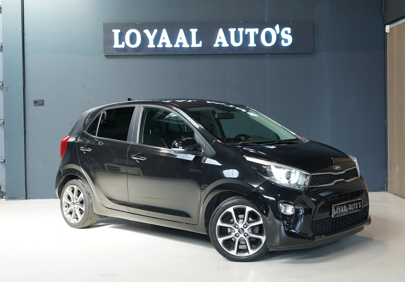 Kia Picanto - 1.0 CVVT Design Edition | CRUISE | LEER| NAP | NAVI | APK - AutoWereld.nl
