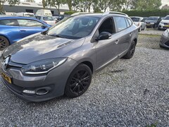 Renault Mégane Estate - 1.2 TCe Limited LET OP MOTOR PROBLEEM