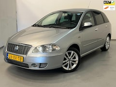 Fiat Croma - 2.2-16V Emotion / Aut / Clima / NL-auto / Trekhaak