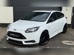 Ford Focus - 2.0 EcoBoost ST-3 2.0| Recaro | Schuifdak | RS | Bull-X | Nieuwe Turbo