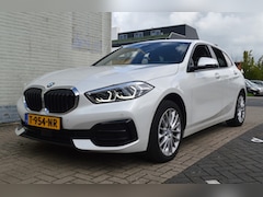 BMW 1-serie - 118i Automaat | Virtual Cockpit | Stuurwielverwarming
