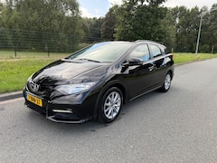 Honda Civic Tourer - 1.6D S Complet dealer onderhouden alle facturen en onderhoud boekje aanwezig