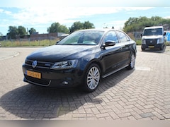 Volkswagen Jetta - 1.4 TSI Hybrid Highline/ DSG/NAVI/PARKEERSENOREN