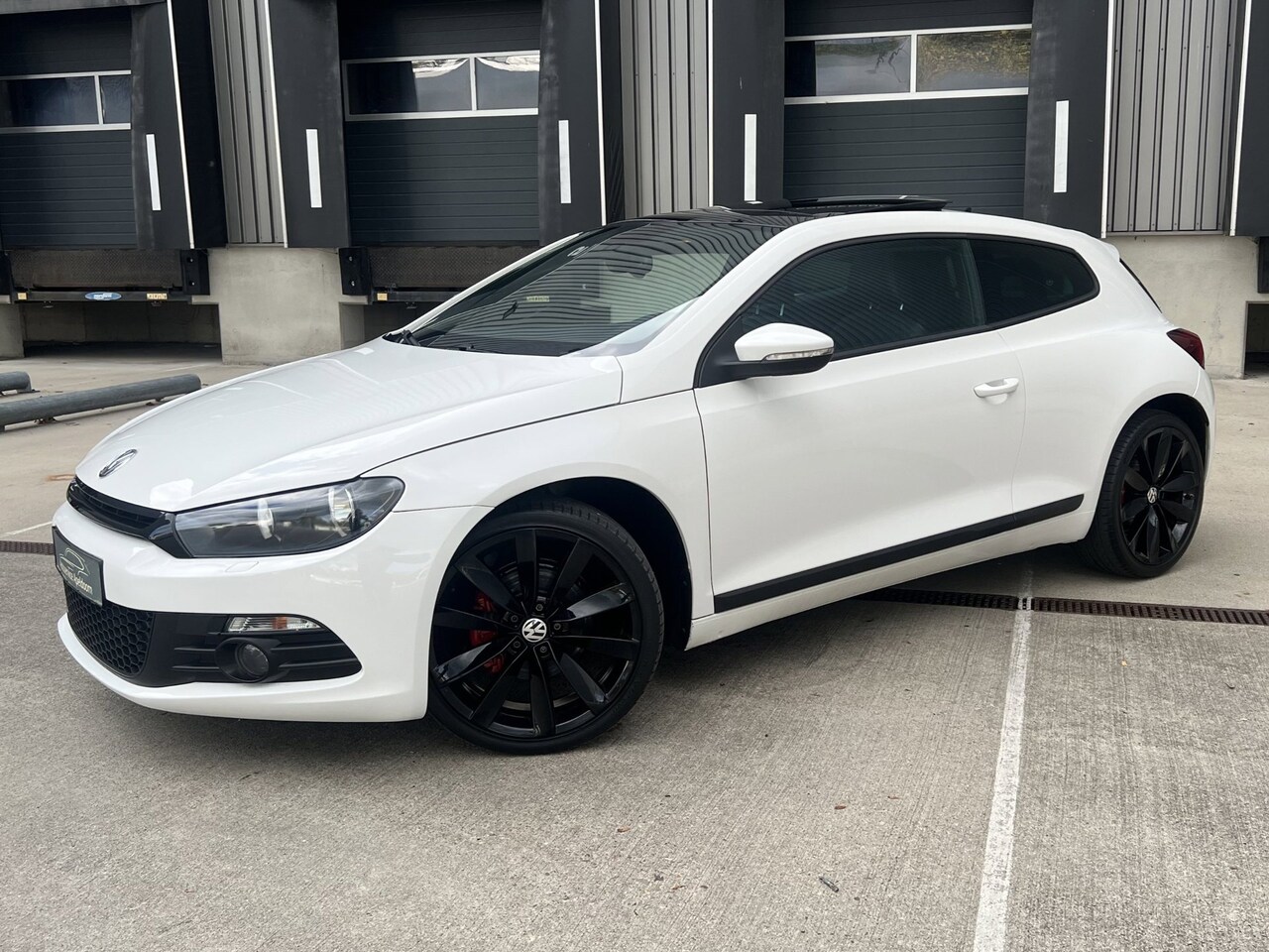 Volkswagen Scirocco - 1.4 TSI Highline Plus 1.4 TSI Highline Plus, Pano, Dynaudio, Navi - AutoWereld.nl