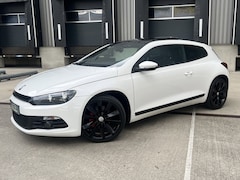 Volkswagen Scirocco - 1.4 TSI Highline Plus, Pano, Dynaudio, Navi