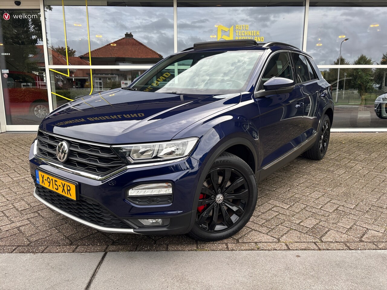 Volkswagen T-Roc - 1.5 TSI Sport Business R 1.5 TSI Sport Business R - AutoWereld.nl
