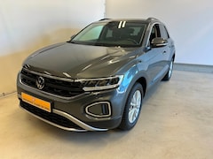 Volkswagen T-Roc - 1.0 TSI Life- 3d virtual cockpit-Lane + Front assist-Carplay spotify-Navigatie-Stoelverwar
