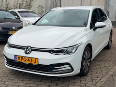Volkswagen Golf - 1.5 TSI Business BJ:2024 ACC NAVI Camera Stoelverwarming