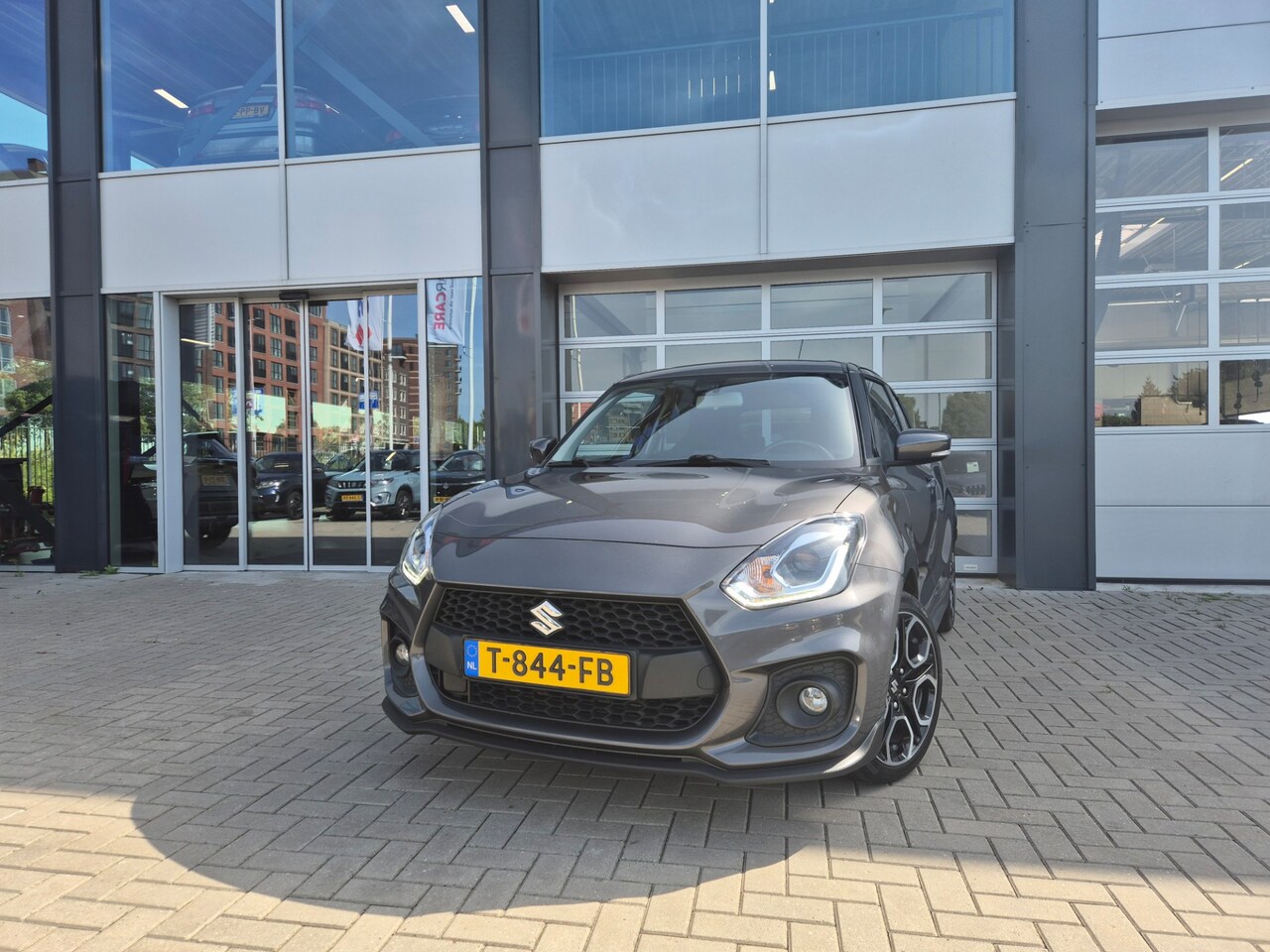 Suzuki Swift - 1.4 Sport Smart Hybrid 1.4 Sport Smart Hybrid - AutoWereld.nl