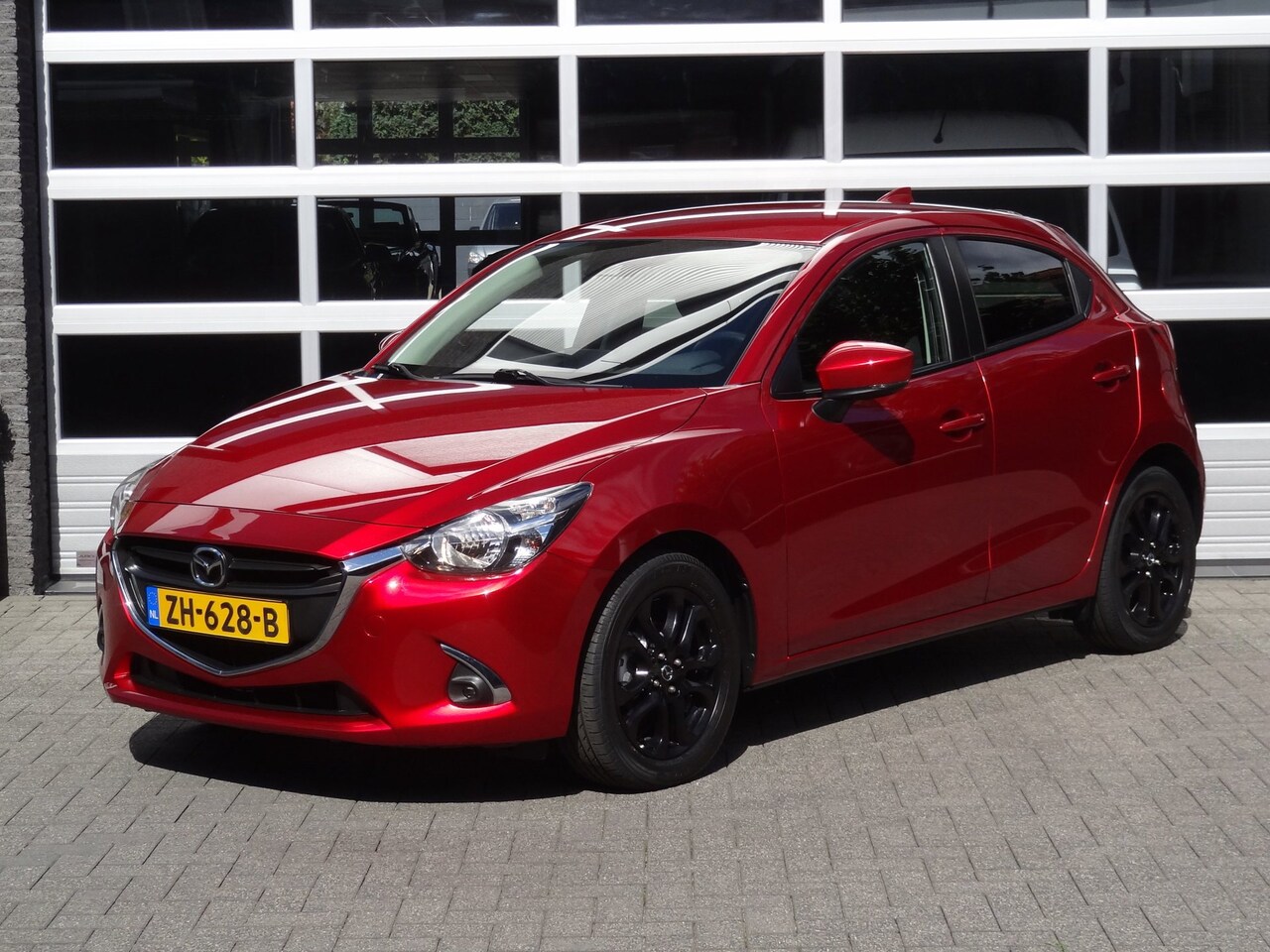 Mazda 2 - 1.5 Skyactiv-G Sport Selected 1.5 Skyactiv-G Sport Selected, 1e eigenaar - AutoWereld.nl