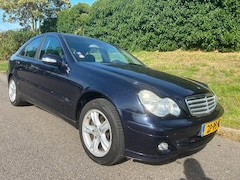 Mercedes-Benz C-klasse - 200 CDI Classic - Nette auto nagenoeg geen roest