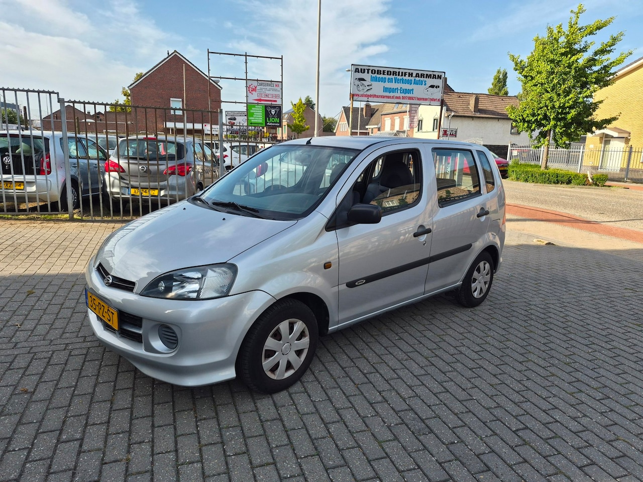 Daihatsu Young RV - 1.0-12V STi 1.0-12V STi - AutoWereld.nl