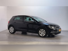 Volkswagen Golf - 1.0 TSI 110pk 6-bak Comfortline Navigatie DAB+ App-Connect Parkeersensoren