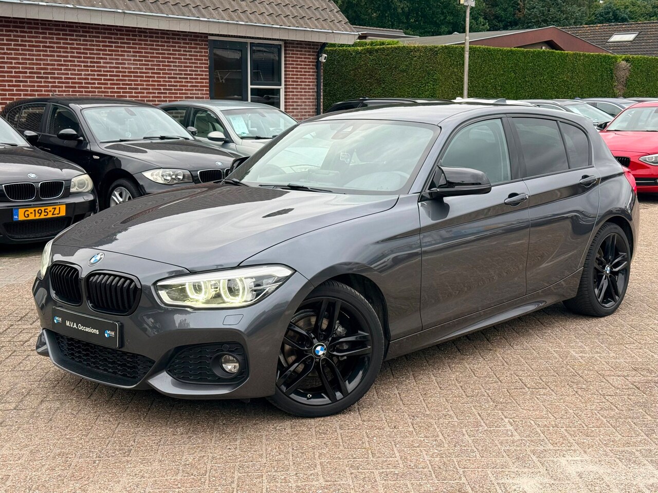 BMW 1-serie - 118i Centennial High Executive M Sport|Carplay|Camera|Cruise control|Airco|Stoelverw.|Nett - AutoWereld.nl