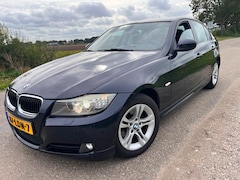 BMW 3-serie - 316i Business Line / 2010 met apk