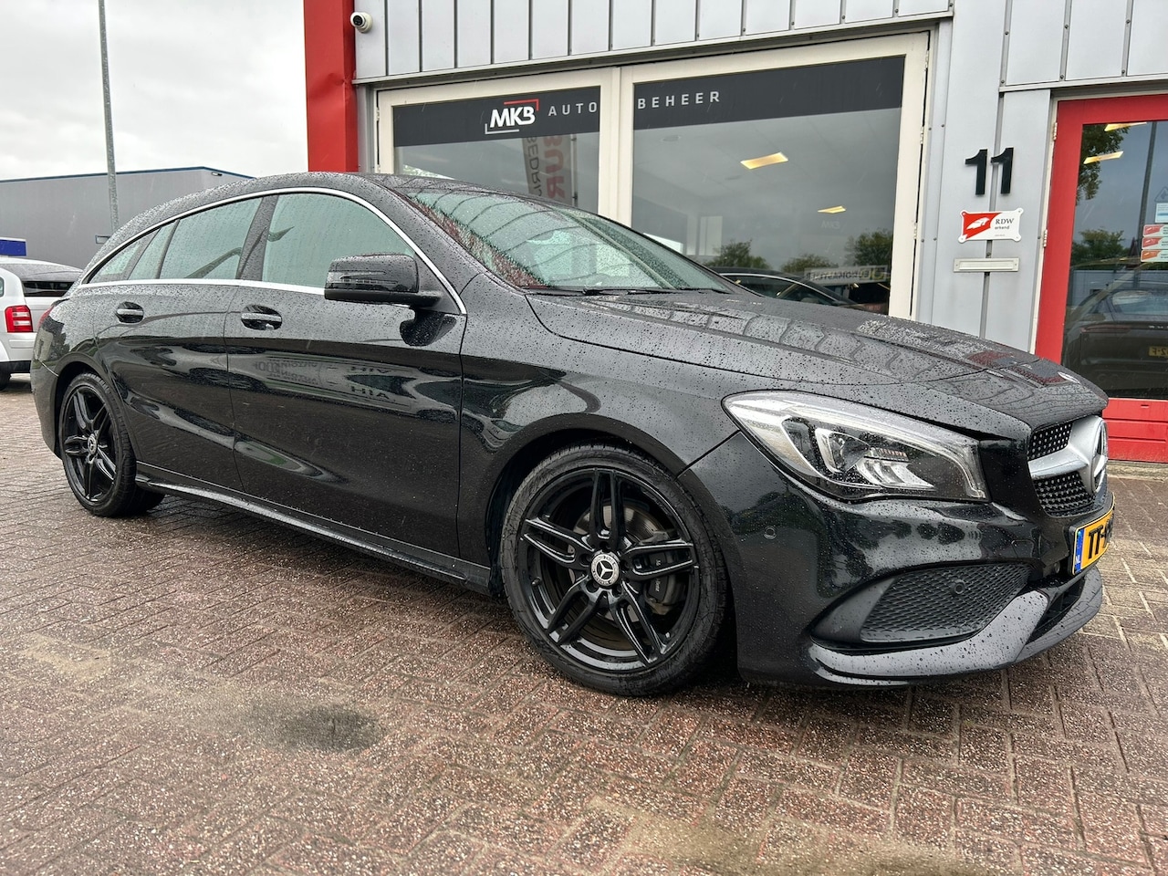 Mercedes-Benz CLA-klasse Shooting Brake - 180 Business Solution AMG 180 Business Solution AMG - AutoWereld.nl
