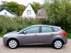 Ford Focus - 1.0i 101pk Trend 5-deurs Airco Cruise Navi EXPORT? INRUILKOOPJE