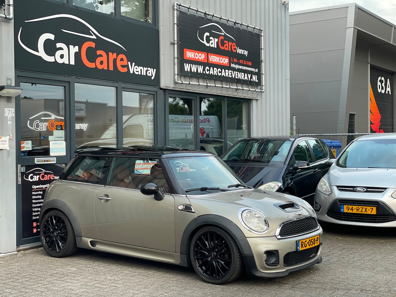 MINI 3-Deurs - 1.6 Cooper S Chili Pops&Bangs APK10-2027 AIRCO CRUISECONTROLE PANORAMADAK UITLAAT SYSTEEM - AutoWereld.nl