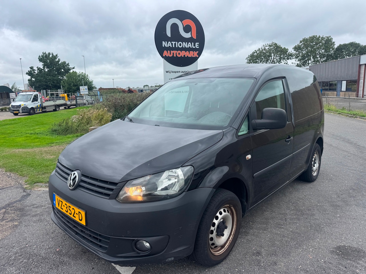 Volkswagen Caddy - | 2014 | 1.6 TDI | Automaat | Export en Handel - AutoWereld.nl