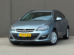 Opel Astra Sports Tourer - 1.4 Turbo Edition