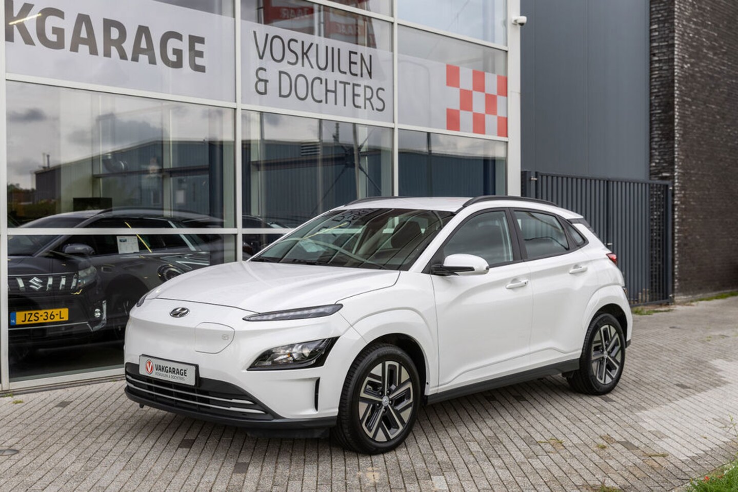 Hyundai Kona Electric - EV 39 kWh Intuitive | Carplay | SOH - AutoWereld.nl