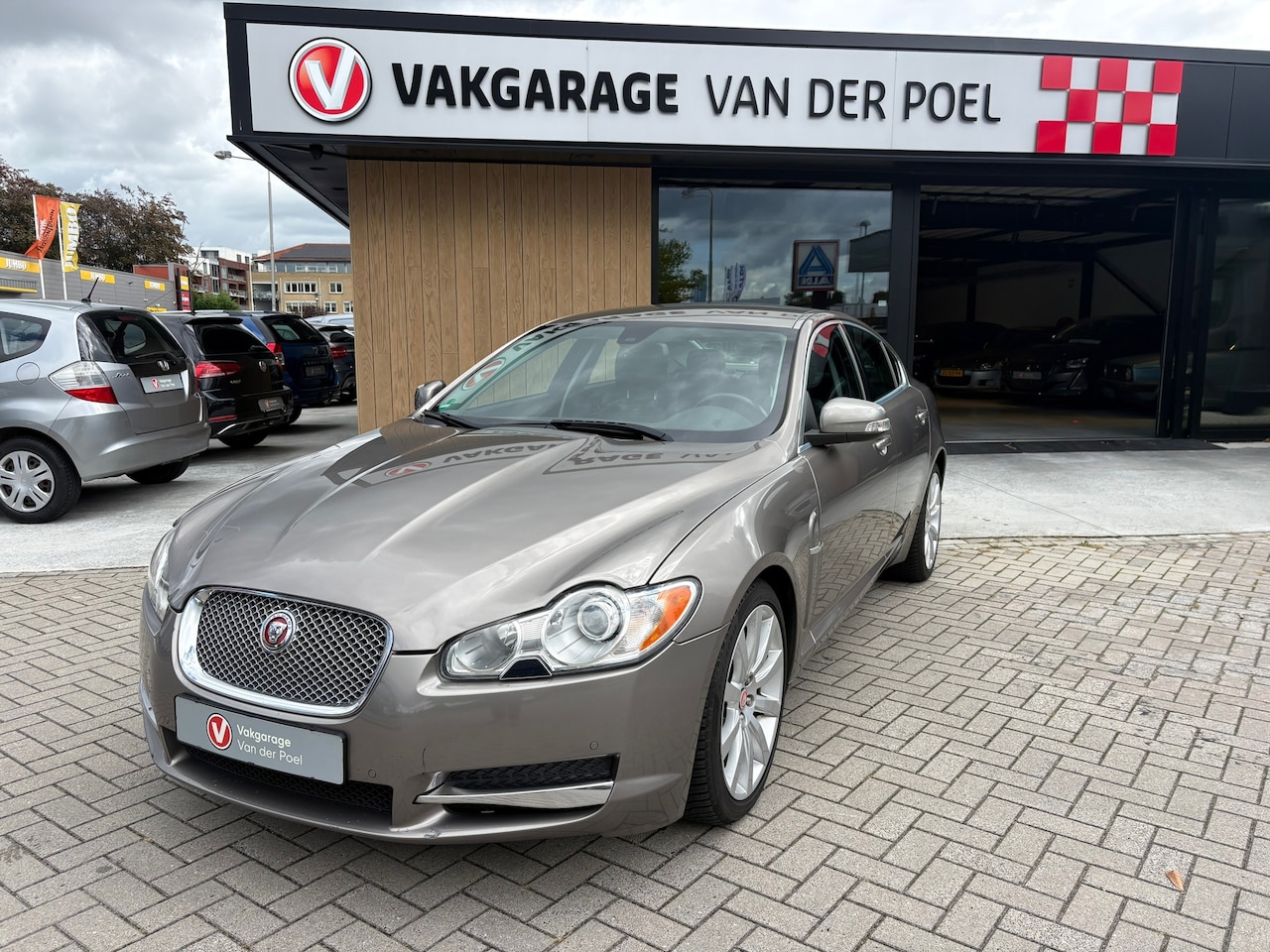 Jaguar XF - 3.0 V6 Luxury 3.0 V6 Luxury - AutoWereld.nl