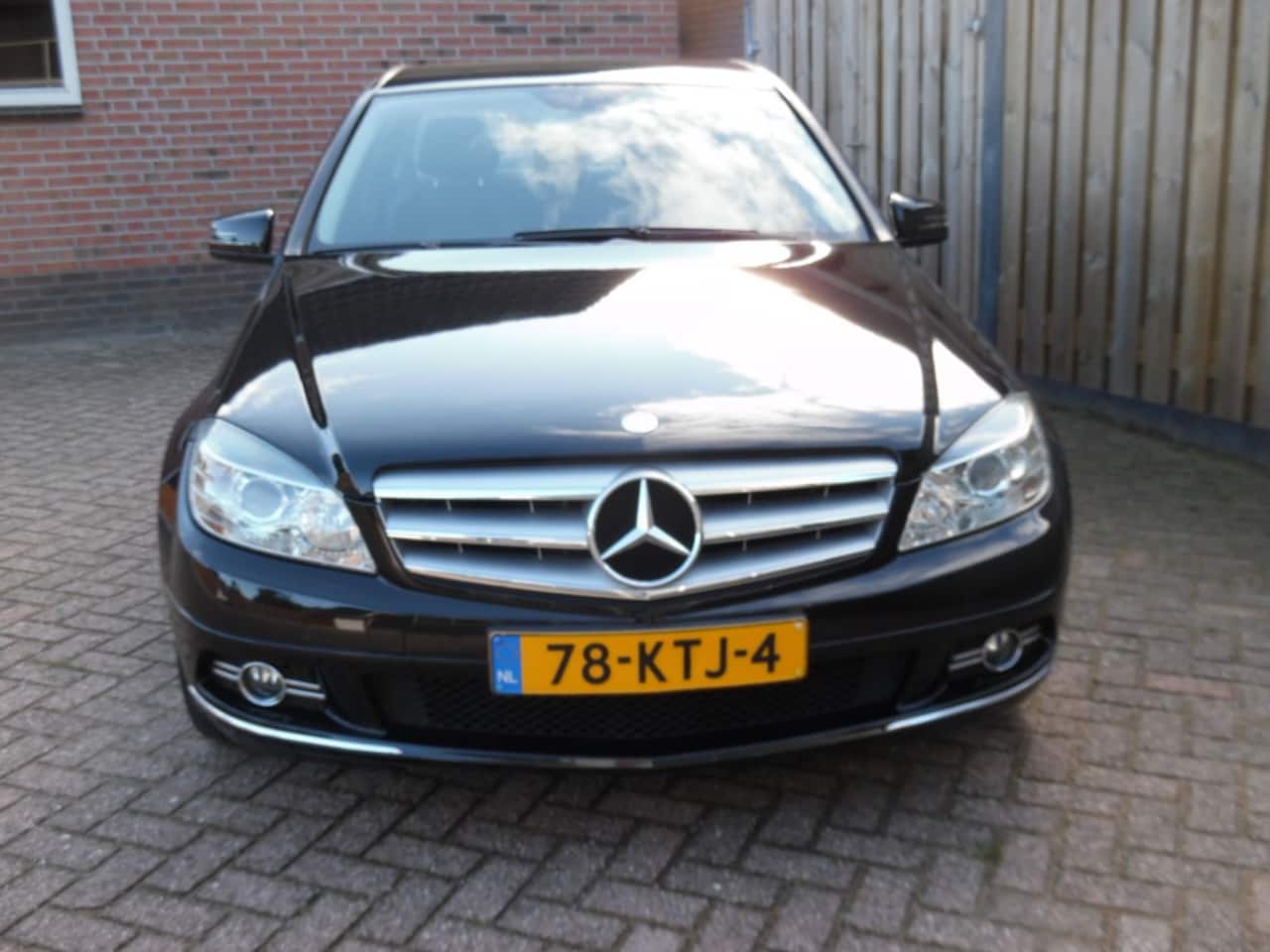 Mercedes-Benz C-klasse - 180 CGI BlueEFFICIENCY Business Edition Avantgarde 180 CGI BlueEFFICIENCY Business Edition Avantgarde - AutoWereld.nl