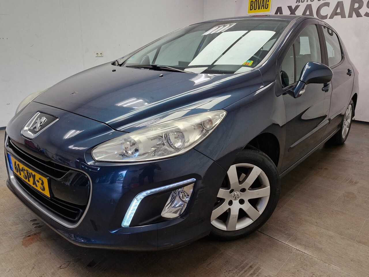 Peugeot 308 - 1.6 VTi Active GARANTIE ! AIRCO ! NAVIGATIE ! NIEUWE APK ! - AutoWereld.nl