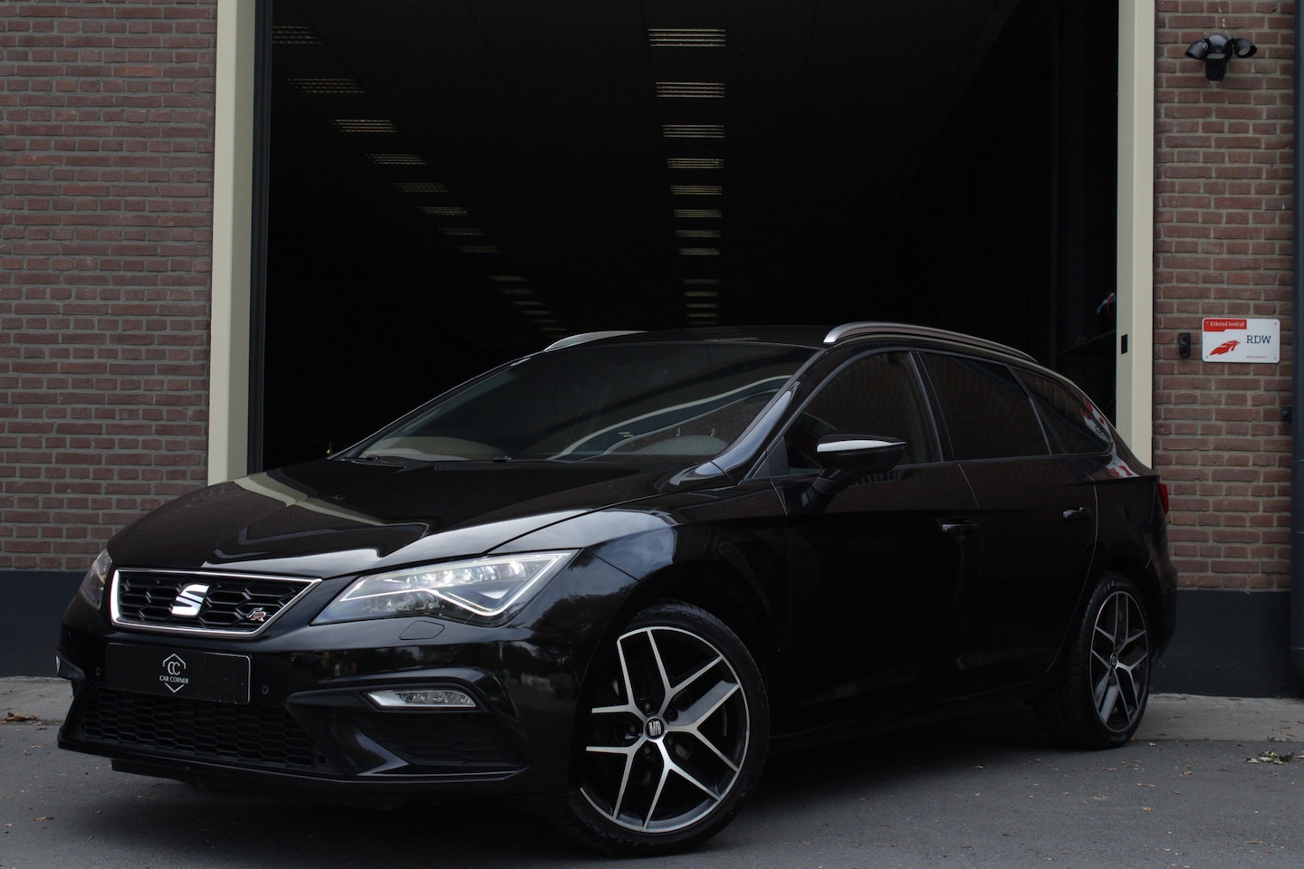 SEAT Leon ST - 1.4 TSI FR |Facelift|Sfeer|CarPlay|Keyless| - AutoWereld.nl