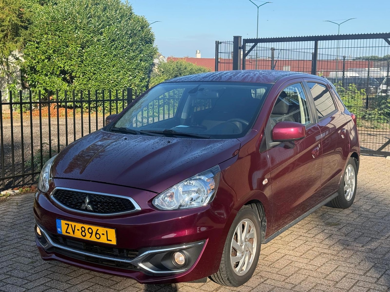Mitsubishi Space Star - 1.0 Active Carplay Dealer onderhouden mooie auto! - AutoWereld.nl