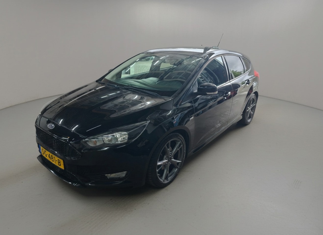 Ford Focus - 1.0 ST-Line 1.0 ST-Line, Clima, Cruise, LM, PDC, Keyless. NAP - AutoWereld.nl