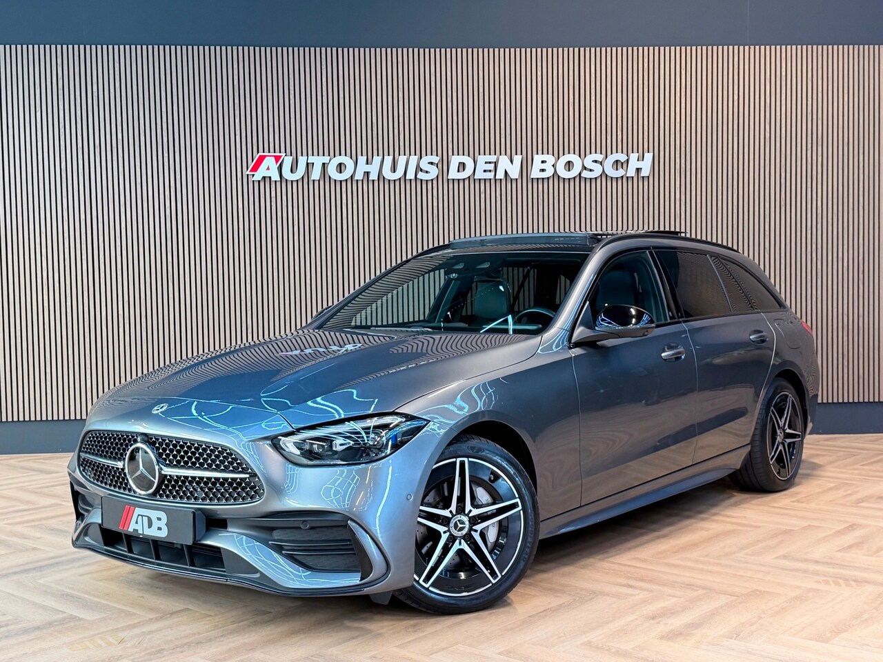 Mercedes-Benz C-klasse Estate - 300 e AMG Line 313PK - Pano - AutoWereld.nl