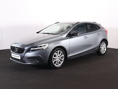 Volvo V40 Cross Country - T3 PolarPlus Luxury - Panoramadak - Harman/Kardon audio - Parkeercamera achter - Parkeerse