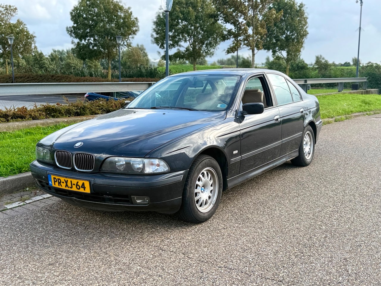 BMW 5-serie - 523i Executive * APK 9-2027 * NAP * - AutoWereld.nl
