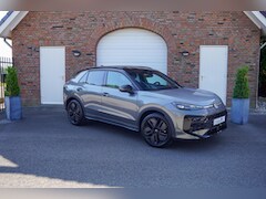 Volkswagen T-Roc - R-Line First Edition IQ.light Apple Carplay Black style Stoel-/stuur verwarming 19 Inch Ca