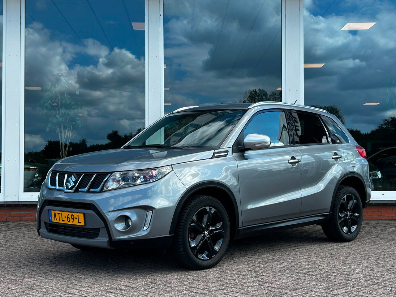 Suzuki Vitara - 1.4 S Allgrip AUT. - Navi - Camera - PDC - Leder - LM - AutoWereld.nl