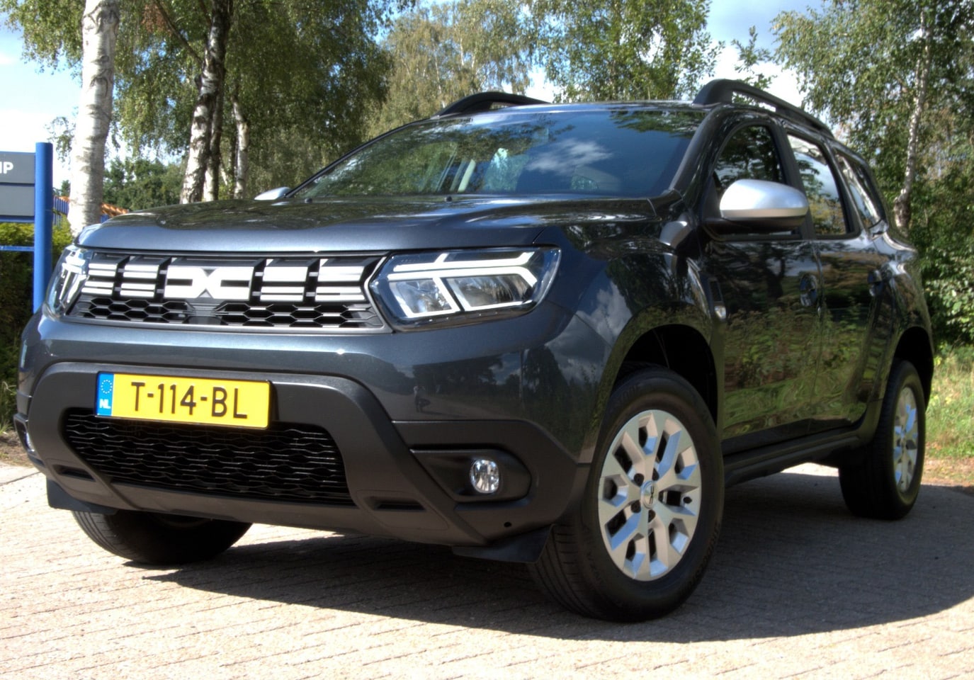 Dacia Duster - 1.0 TCe 100 ECO-G Essential 1.0 TCe 100 ECO-G Essential, NAP, Cruise ,Airco, carplay, PDC. - AutoWereld.nl