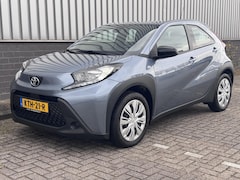 Toyota Aygo X - 1.0 VVT-i S-CVT Play 10 jaar garantie | Automaat | Apple Carplay