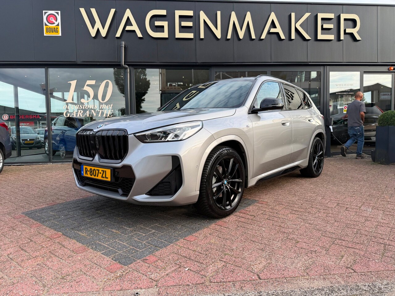 BMW X1 - SDrive18i AUT|Alcantara|NAVI|Camera|Trekhaak|DealerOH - AutoWereld.nl