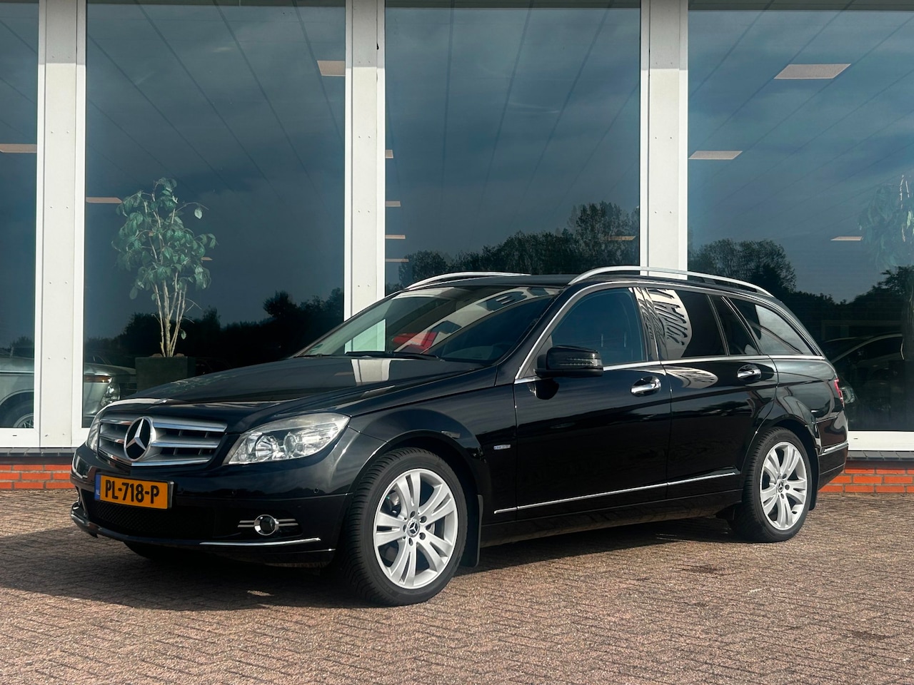 Mercedes-Benz C-klasse Estate - 180 CGI BlueEFFICIENCY Business Class Avantgarde 180 CGI BlueEFFICIENCY Business Class Avantgarde - AutoWereld.nl