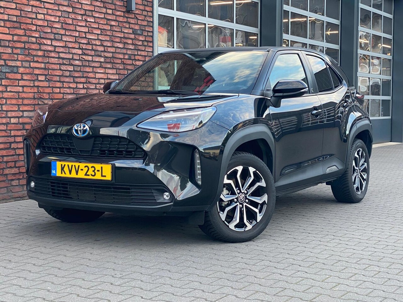 Toyota Yaris Cross - 1.5 Hybrid Explore trekhaak/all season banden - AutoWereld.nl