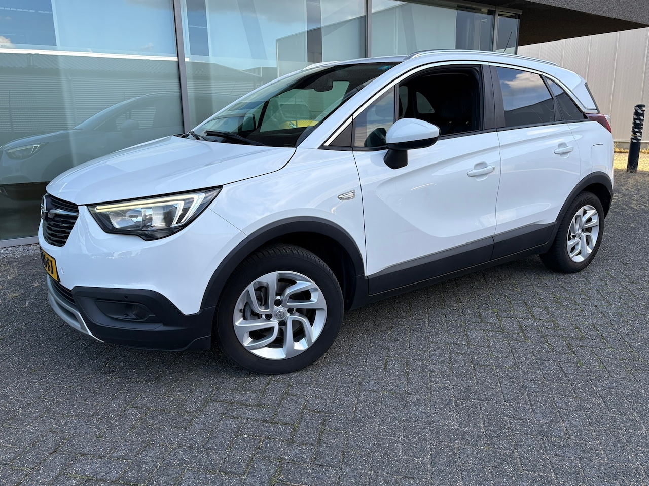 Opel Crossland X - 1.2 Turbo Inno AUTOMAAT CLIMAT. BJ 3-2019. APK1-2028 - AutoWereld.nl