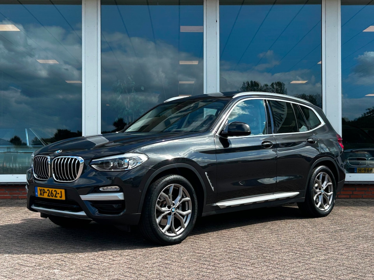 BMW X3 - XDrive20i High Executive - Navi - Leder - 18 inch - AutoWereld.nl