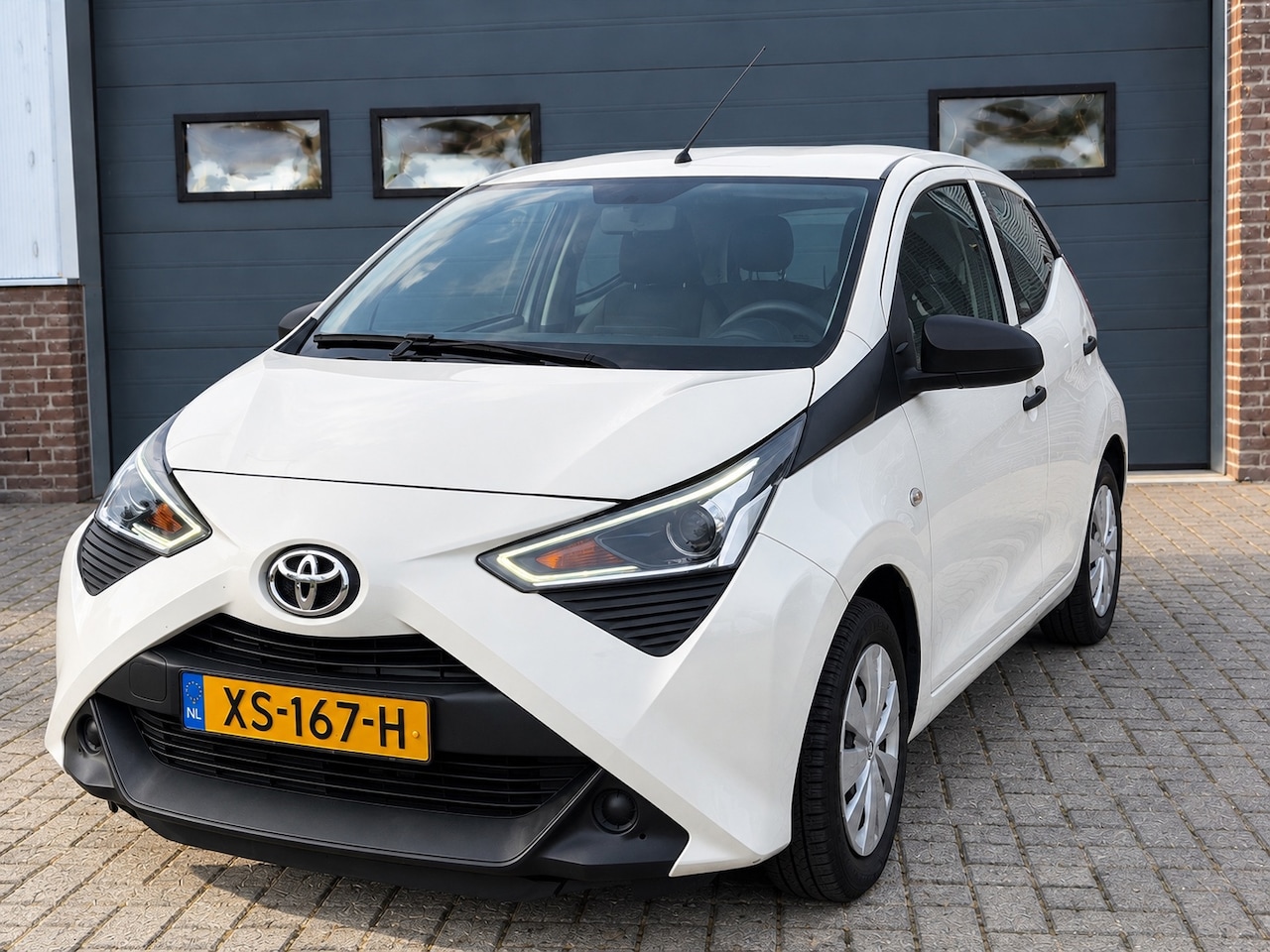 Toyota Aygo - 1.0 VVT-i x-fun 1.0 VVT-i x-fun - AutoWereld.nl