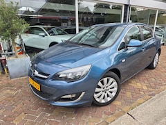 Opel Astra - 1.4 Turbo Design Edition