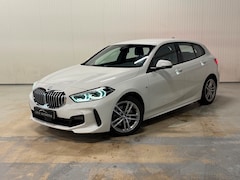 BMW 1-serie - 118i Executive Edition | NAP | M-SPORT | SHADOW LINE | VIRTUAL DASH