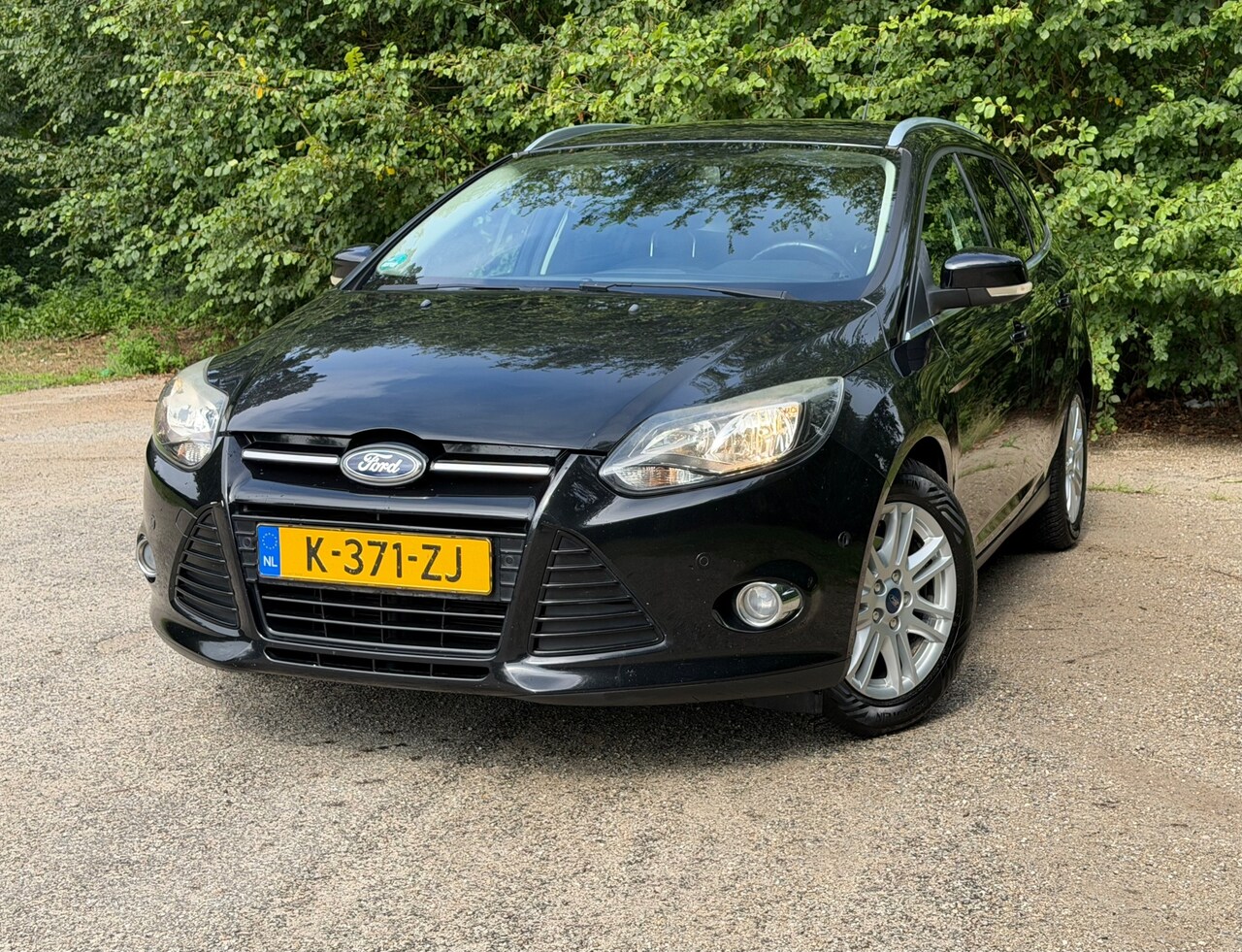 Ford Focus Wagon - 1.0 EcoBoost Titanium | Cruise control + Airco Nu € 2.950,- !!! - AutoWereld.nl
