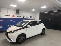 Toyota Aygo - 1.0 VVT-i x-play achteruitcamera/carplay